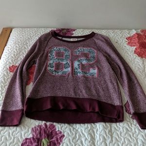 Number logo sweater
